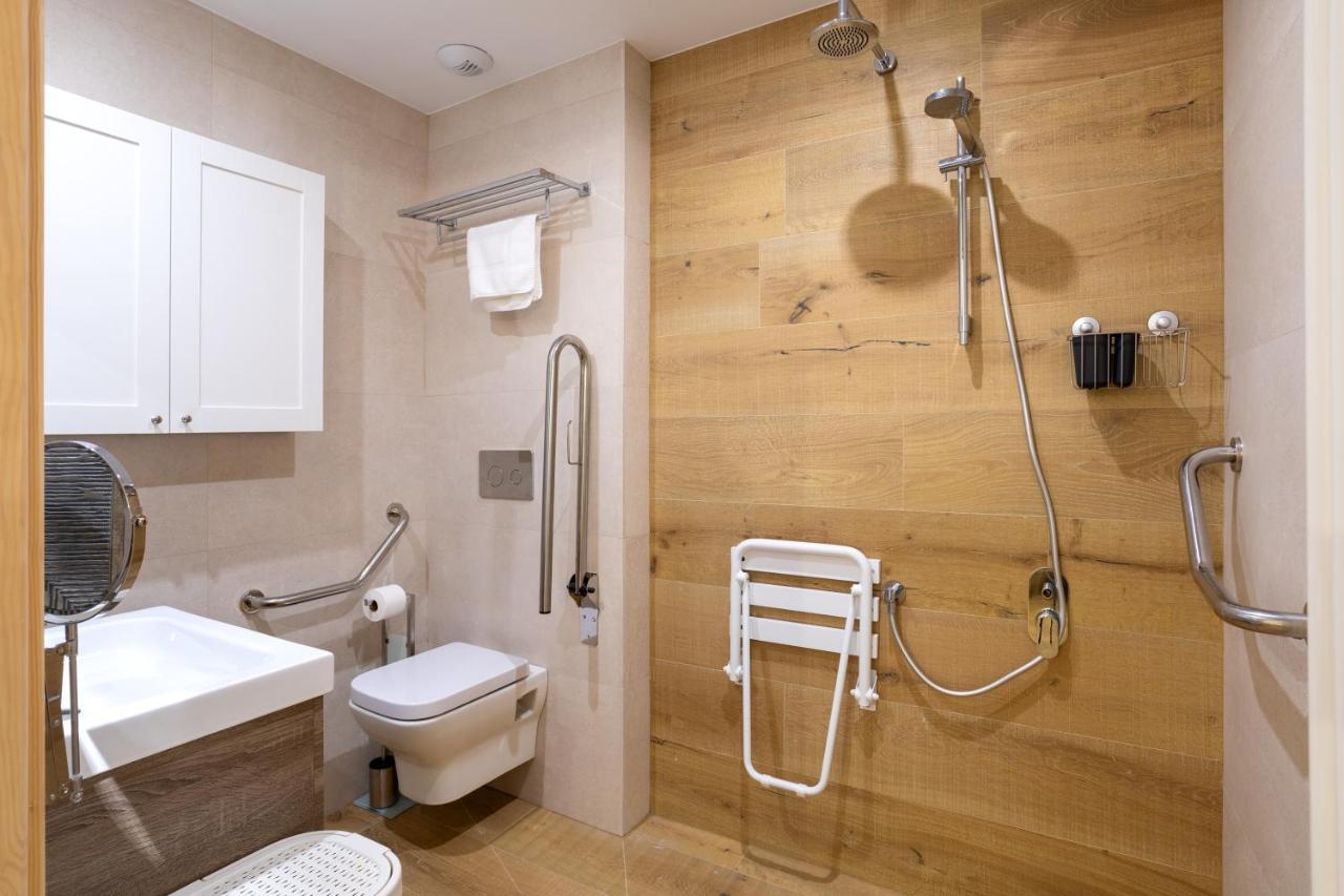 Apartamentos Los Edules Treceño Eksteriør billede