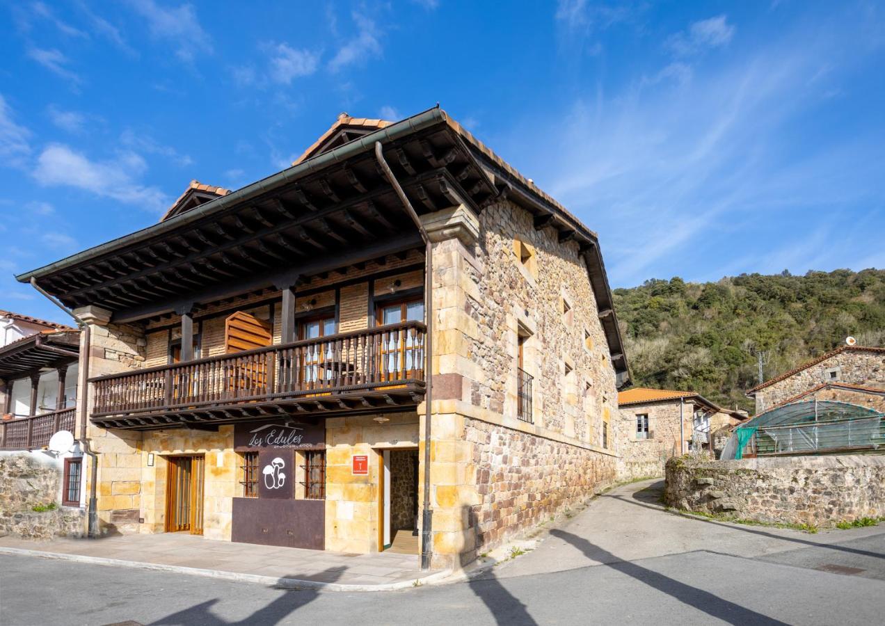 Apartamentos Los Edules Treceño Eksteriør billede