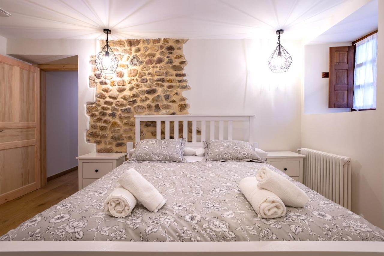 Apartamentos Los Edules Treceño Eksteriør billede